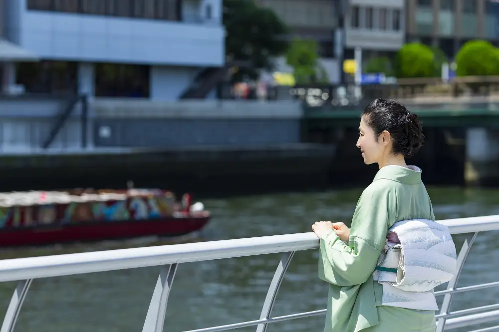 https://nephele.ctrip.com/target/0102012000hn1z6ch0EAE_W_10000_1200.jpg?proc=autoorient