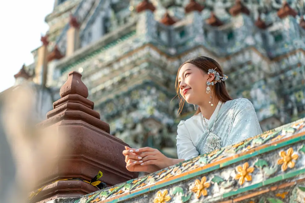 https://nephele.ctrip.com/target/0106g12000hm6pzzx34C3_W_10000_1200.jpg?proc=autoorient