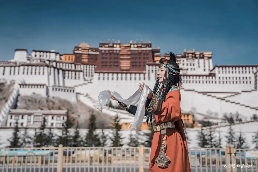 https://nephele.ctrip.com/target/01A3l1200098juada29FA_W_10000_1200.jpg?proc=autoorient