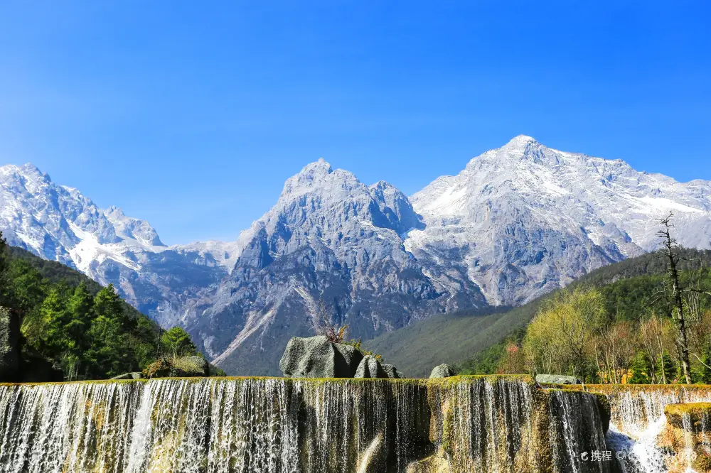 https://nephele.ctrip.com/target/10020x000000llakx30E8_W_10000_1200.jpg?proc=autoorient