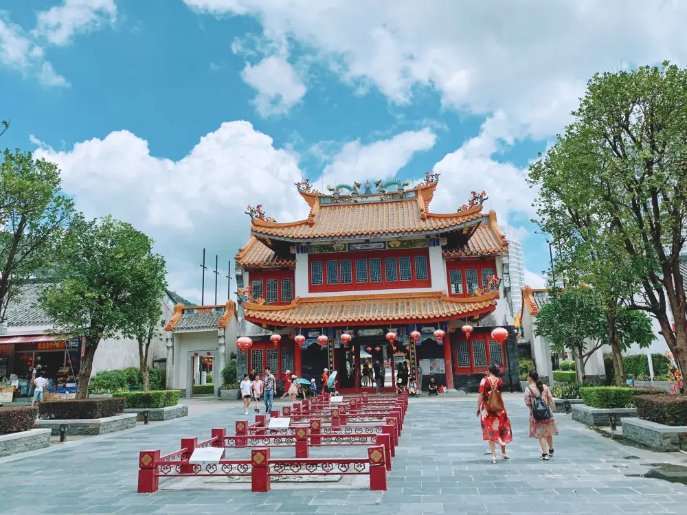 https://nephele.ctrip.com/target/10071800000144ccfC92F_W_10000_1200.jpg?proc=autoorient