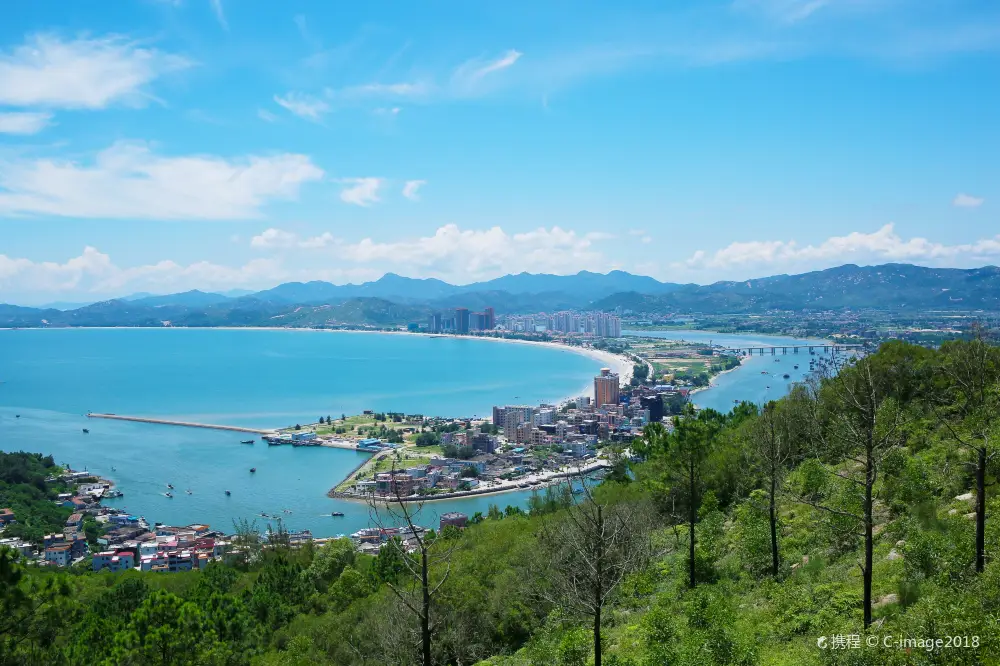 https://nephele.ctrip.com/target/100g0x000000lghozEF15_W_10000_1200.jpg?proc=autoorient
