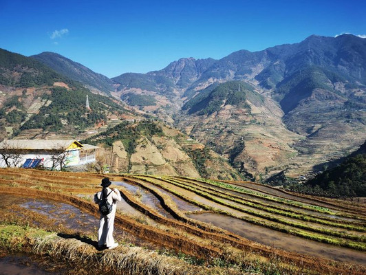 观米易梯田美景，采傈僳地方特产。